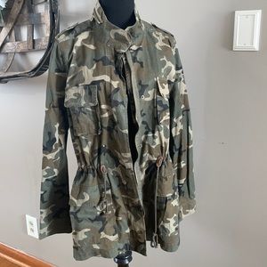 Cute Camo jacket, unlined, by Love Tree, (L)